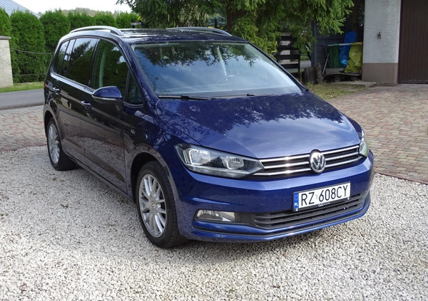 Volkswagen Touran cena 79800 przebieg: 68250, rok produkcji 2018 z Toruń małe 781